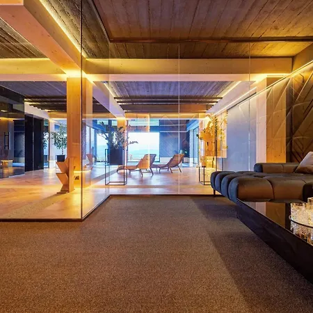 Revere - Luksus W Sercu Podhala